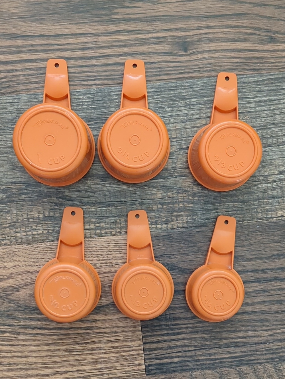 Vintage Mid Century Orange Tupperware Stackable Measuring Cup Set - Picture 4 of 4